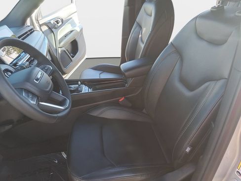 Certified 2025 Jeep Compass Limited AWD/4WD image 15