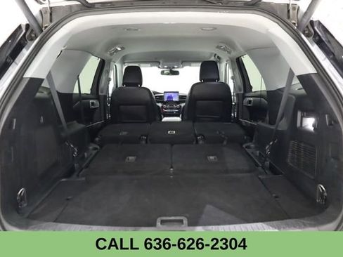 Used 2023 Ford Explorer Limited image 30