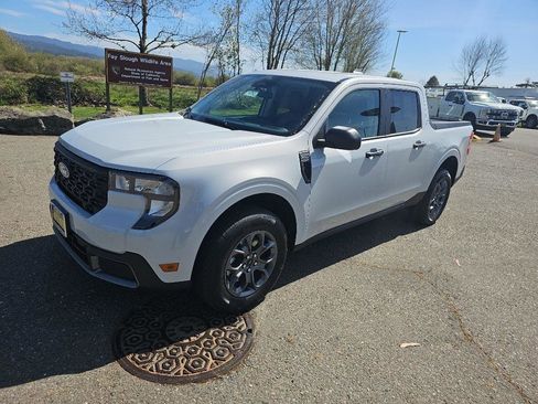 New 2026 Ford Maverick XLT w/ Equipment Group 301A image 33