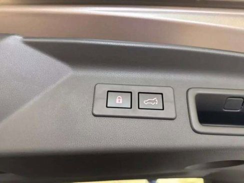 New 2025 Subaru Forester Touring w/ Protection Package (1PH) image 19