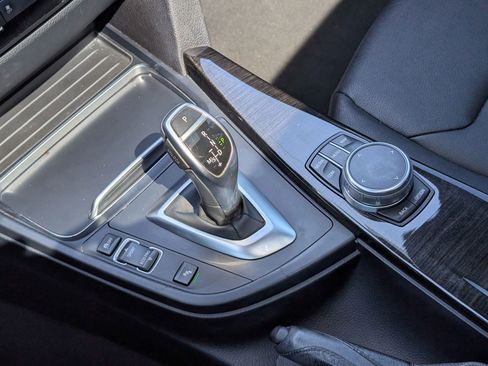 Used 2018 BMW 330i Sedan RWD image 30