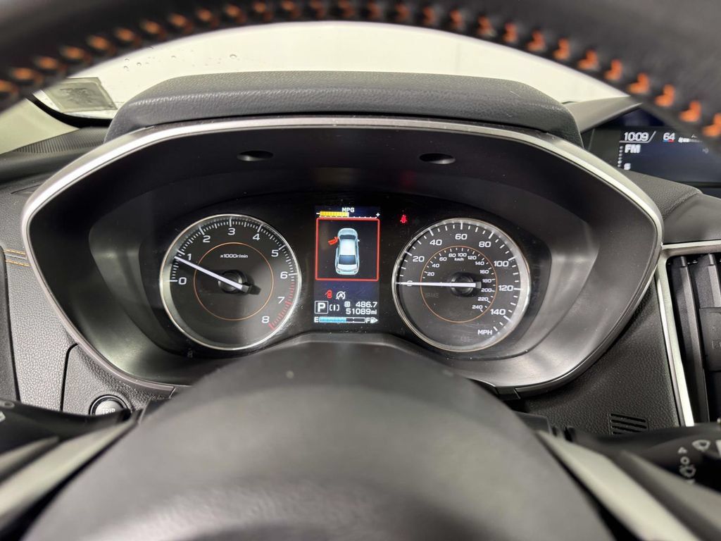 Used 2020 Subaru Crosstrek 2.0i Limited w/ Moonroof Package w/Navigation AWD/4WD image 3