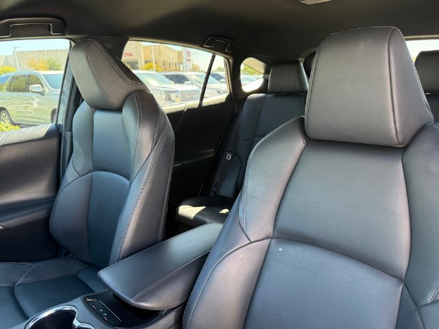 Used 2023 Toyota Venza XLE AWD/4WD image 11