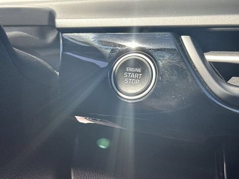 Used 2024 Kia Seltos S AWD/4WD image 19