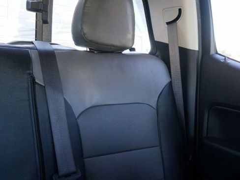 Used 2018 Chevrolet Colorado LT w/ LT Convenience Package image 56