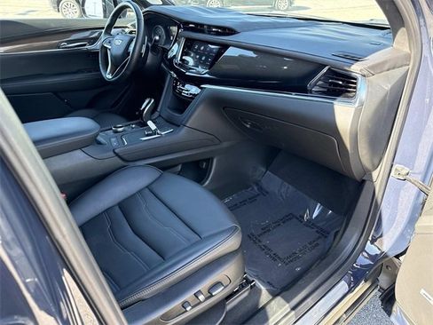 Certified 2024 Cadillac XT6 Sport w/ Platinum Package image 14