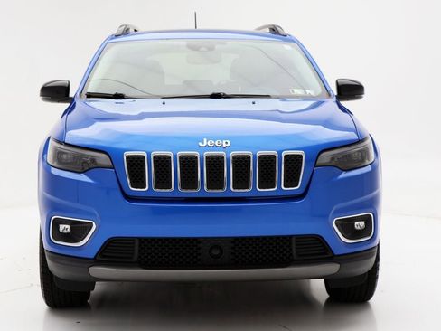 Used 2022 Jeep Cherokee Limited image 3