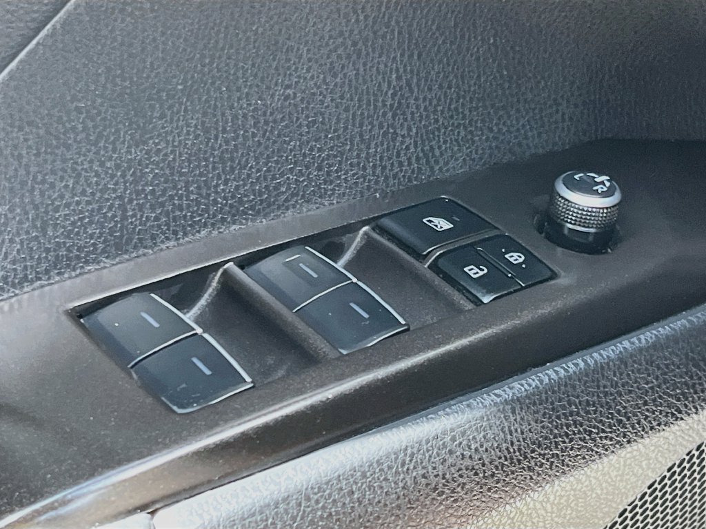 Used 2024 Toyota Camry XSE FWD image 17