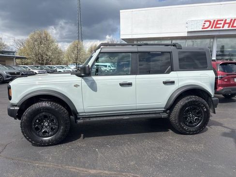 Used 2023 Ford Bronco Wildtrak image 8