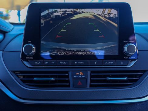 New 2025 Nissan Altima 2.5 SR image 29