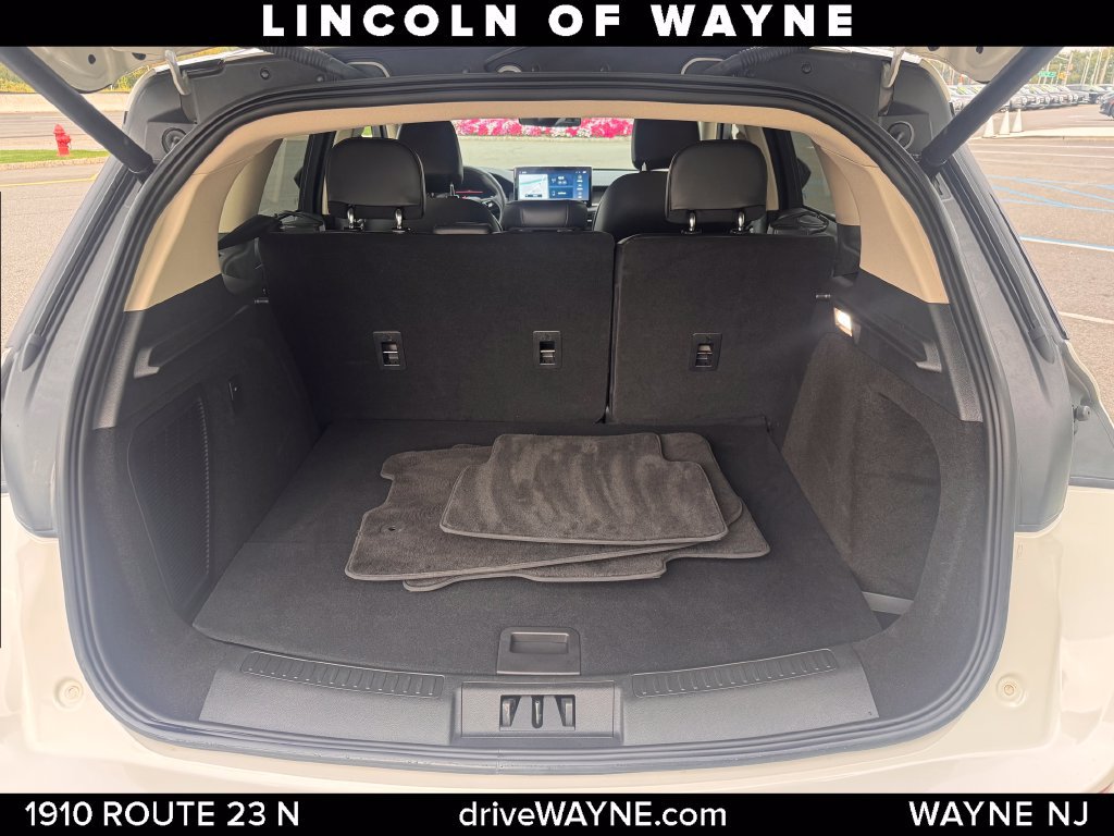 Certified 2024 Lincoln Corsair AWD image 7