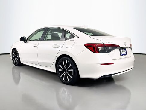 Certified 2023 Honda Civic EX image 7