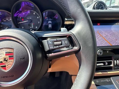 Used 2024 Porsche Macan image 24