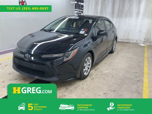 Used 2022 Toyota Corolla LE image 1