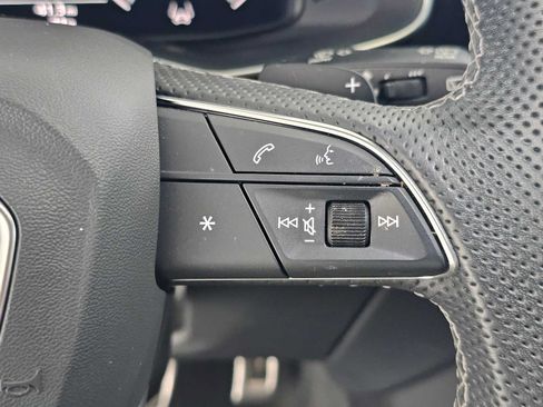 Used 2023 Audi SQ8 Premium Plus AWD/4WD image 28
