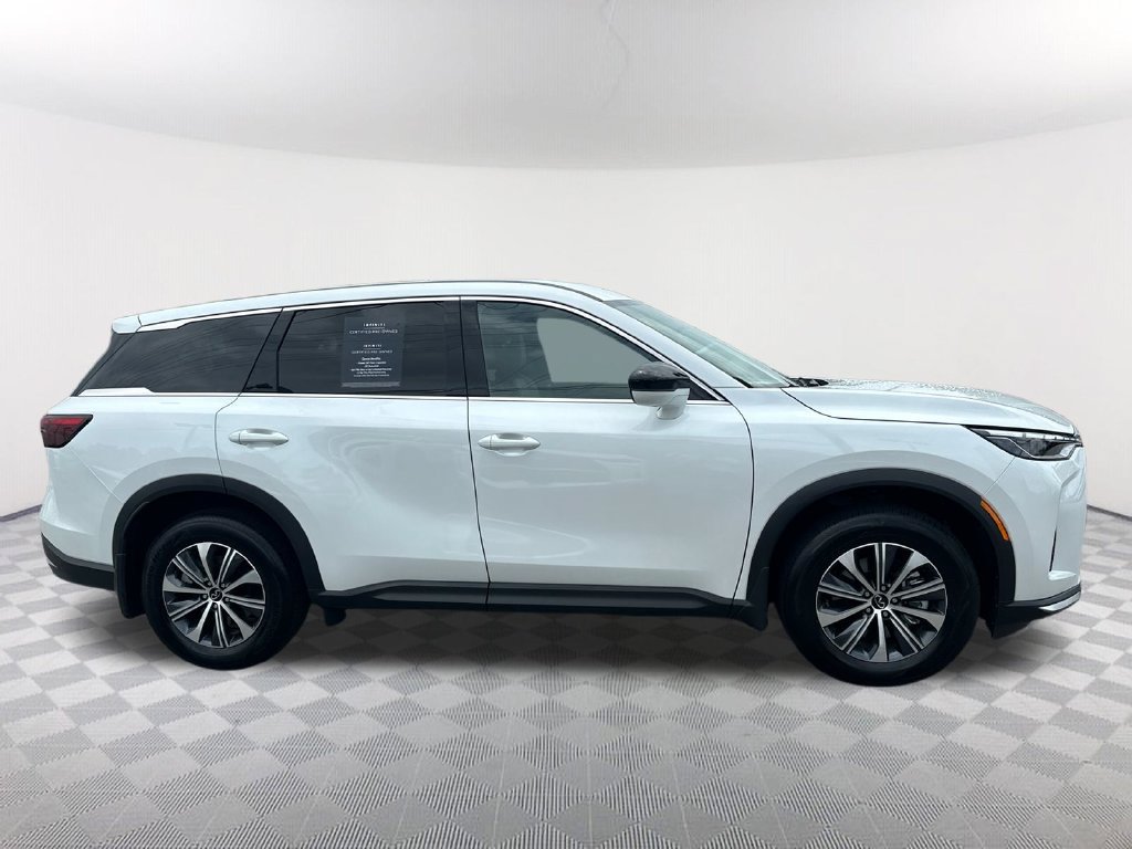 Used 2026 INFINITI QX60 Pure w/ Cargo Package FWD image 4
