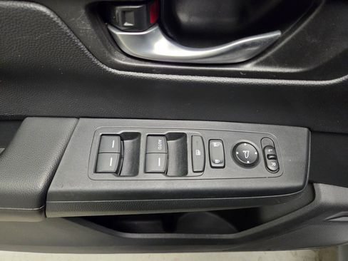 Used 2023 Honda CR-V LX image 16