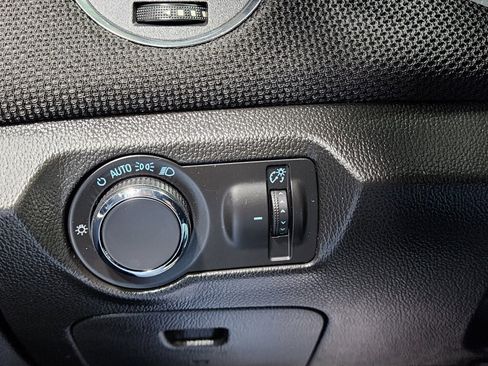 Used 2016 Chevrolet Cruze LT image 34