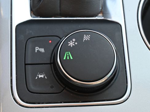 Used 2021 Chevrolet Blazer LT image 28