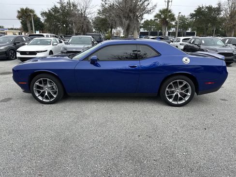 Used 2021 Dodge Challenger SXT w/ Plus Package image 3