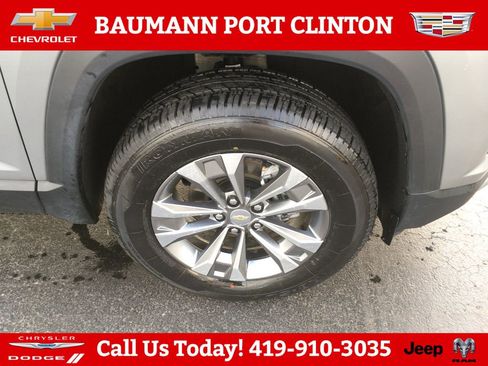 Used 2025 Chevrolet Equinox LT image 26