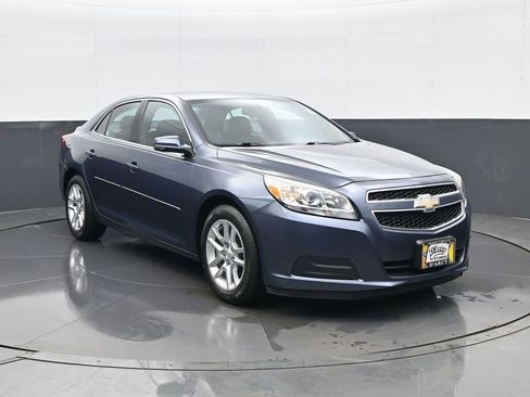 Used 2013 Chevrolet Malibu LT w/ Power Convenience Package image 3