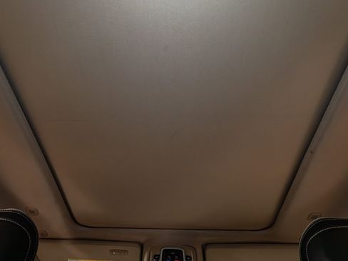 Used 2019 RAM 1500 Laramie AWD/4WD image 19