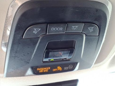 Used 2023 Toyota Corolla LE image 21