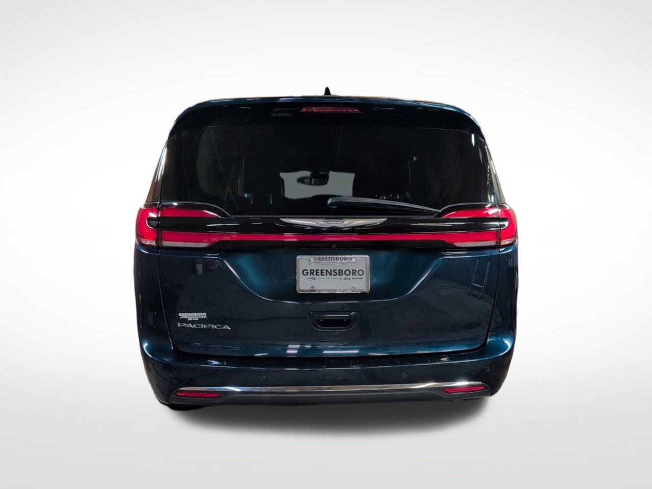 Used 2023 Chrysler Pacifica Touring-L FWD image 5