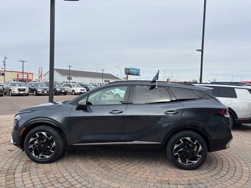 Used 2024 Kia Sportage SX image 8