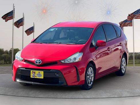 Used 2016 Toyota Prius V Four image 3