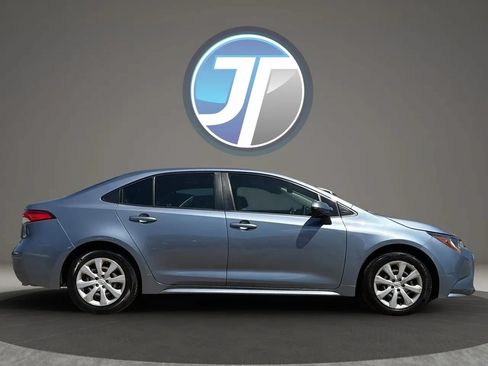 Used 2021 Toyota Corolla LE FWD image 10