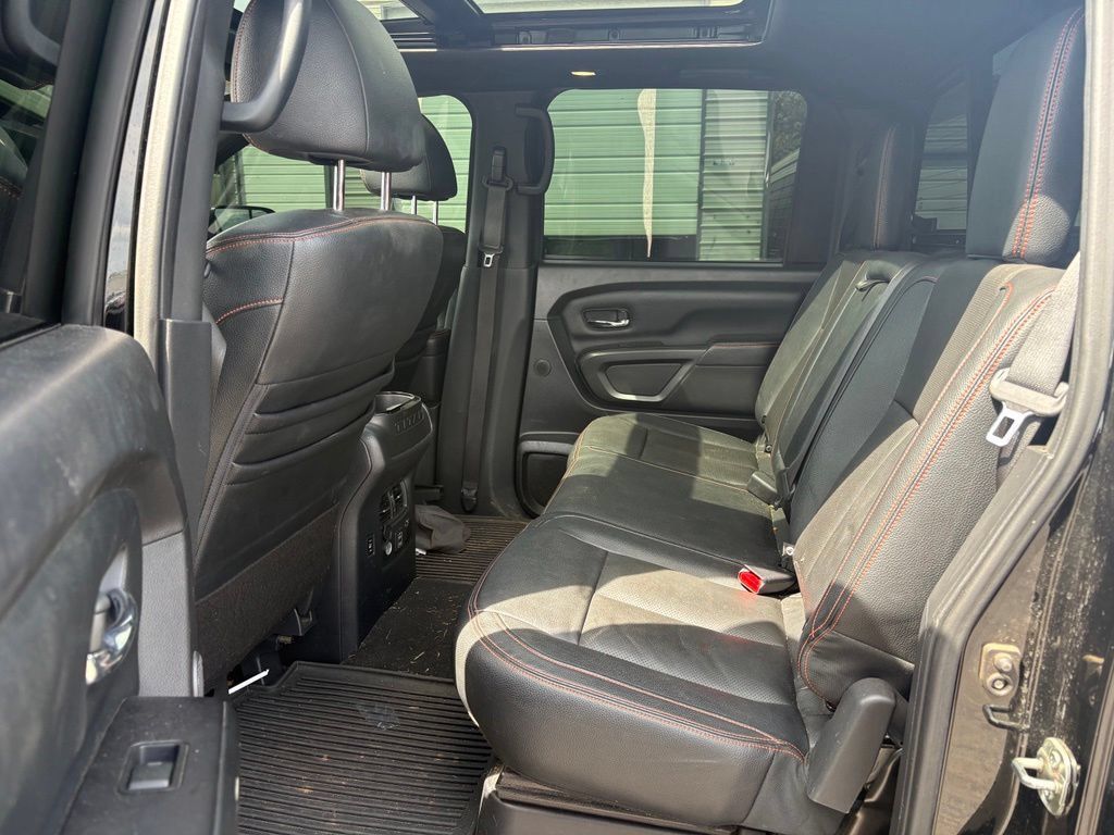Used 2020 Nissan Titan PRO-4X w/ Pro-4x Convenience Package AWD/4WD image 13
