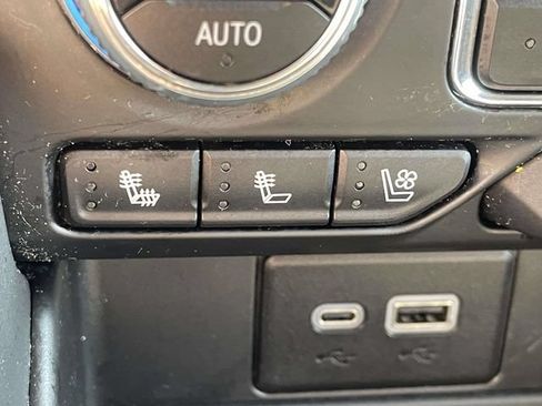 Used 2024 GMC Yukon SLT AWD/4WD image 22