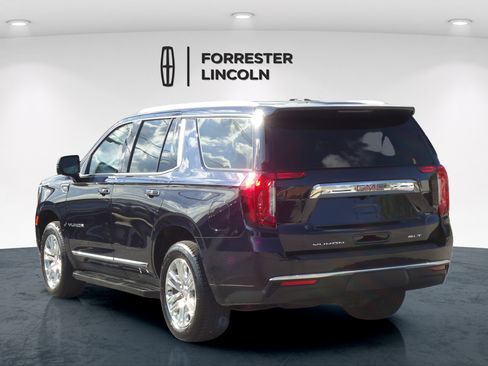 Used 2023 GMC Yukon SLT w/ SLT Luxury Package AWD/4WD image 5