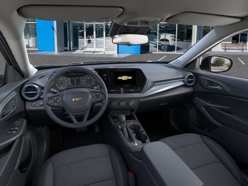 New 2026 Chevrolet Trax LS w/ LS Convenience Package FWD image 35