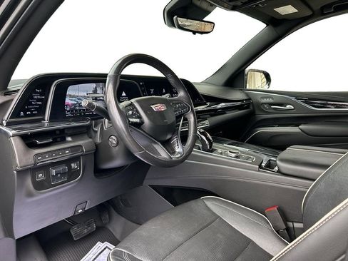 Used 2021 Cadillac Escalade Sport w/ Heavy-Duty Trailer Package AWD/4WD image 8