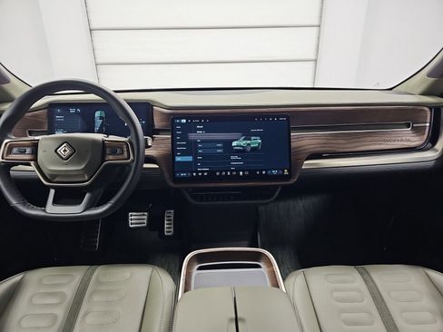 Used 2023 Rivian R1S Adventure image 27