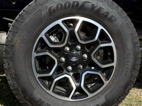 Used 2022 Ford F150 XLT w/ Equipment Group 302A High image 9