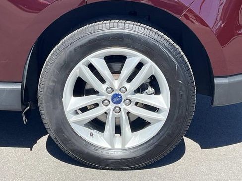 Used 2018 Ford Edge SEL w/ Equipment Group 201A AWD/4WD image 13