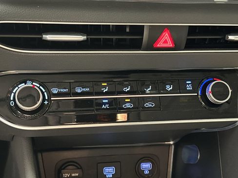 Used 2023 Hyundai Sonata SE FWD image 19