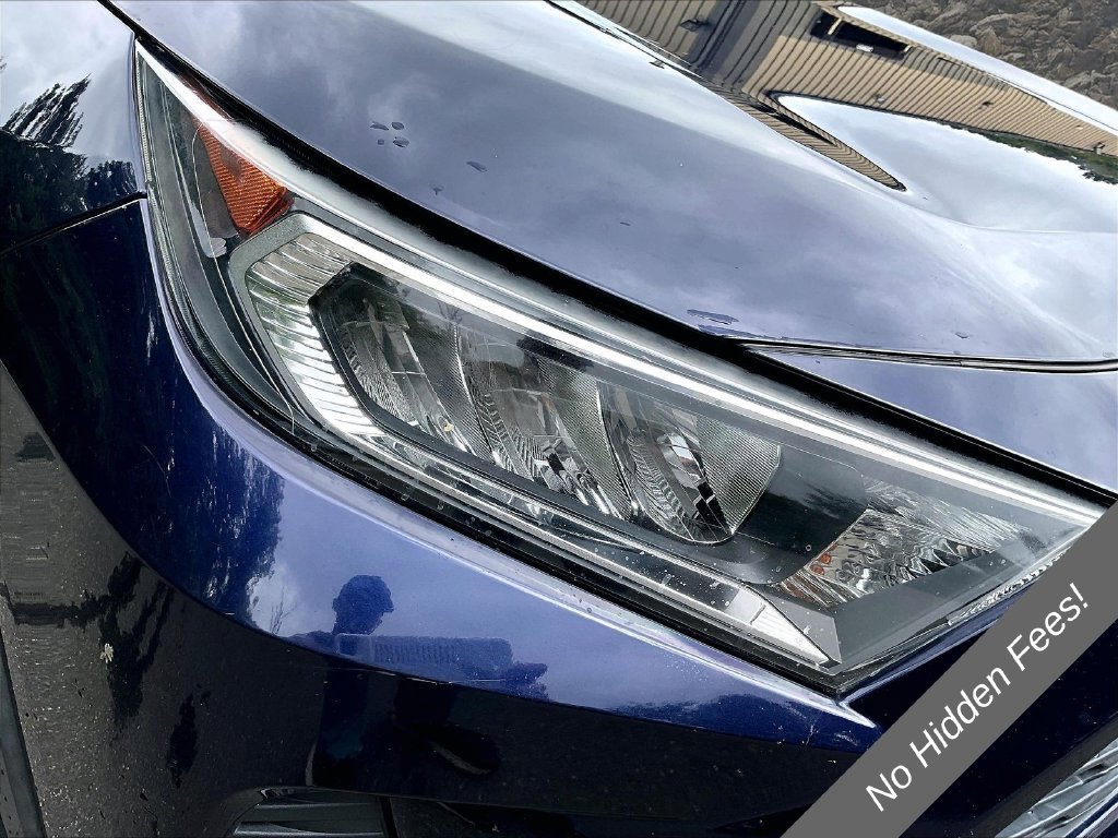 Used 2020 Toyota RAV4 XLE AWD/4WD image 15