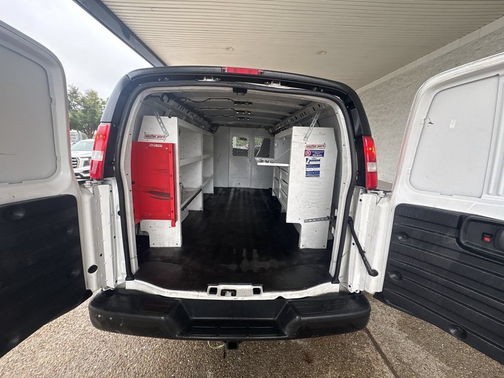 Certified 2020 GMC Savana 2500 Extended w/ Driver Convenience Package RWD image 22