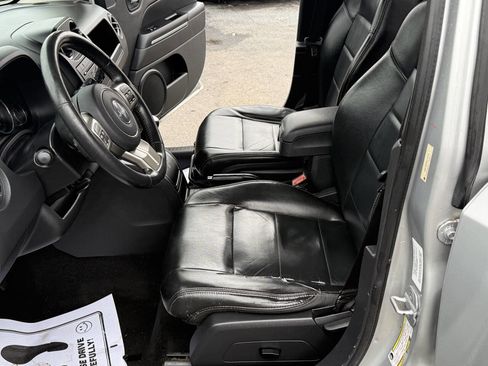 Used 2011 Jeep Patriot Latitude image 13