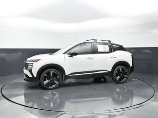 New 2026 Nissan Kicks SR FWD video 3