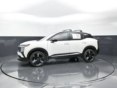 New 2026 Nissan Kicks SR
