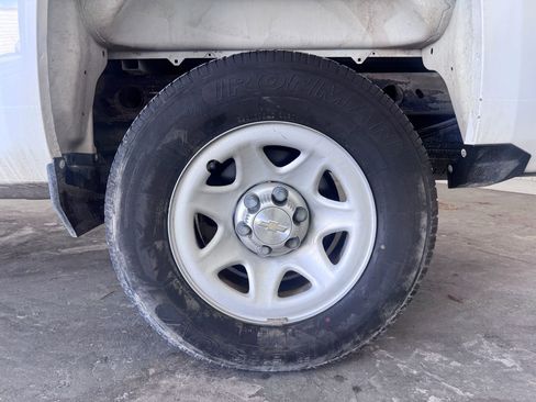 Used 2017 Chevrolet Silverado 1500 W/T RWD image 12