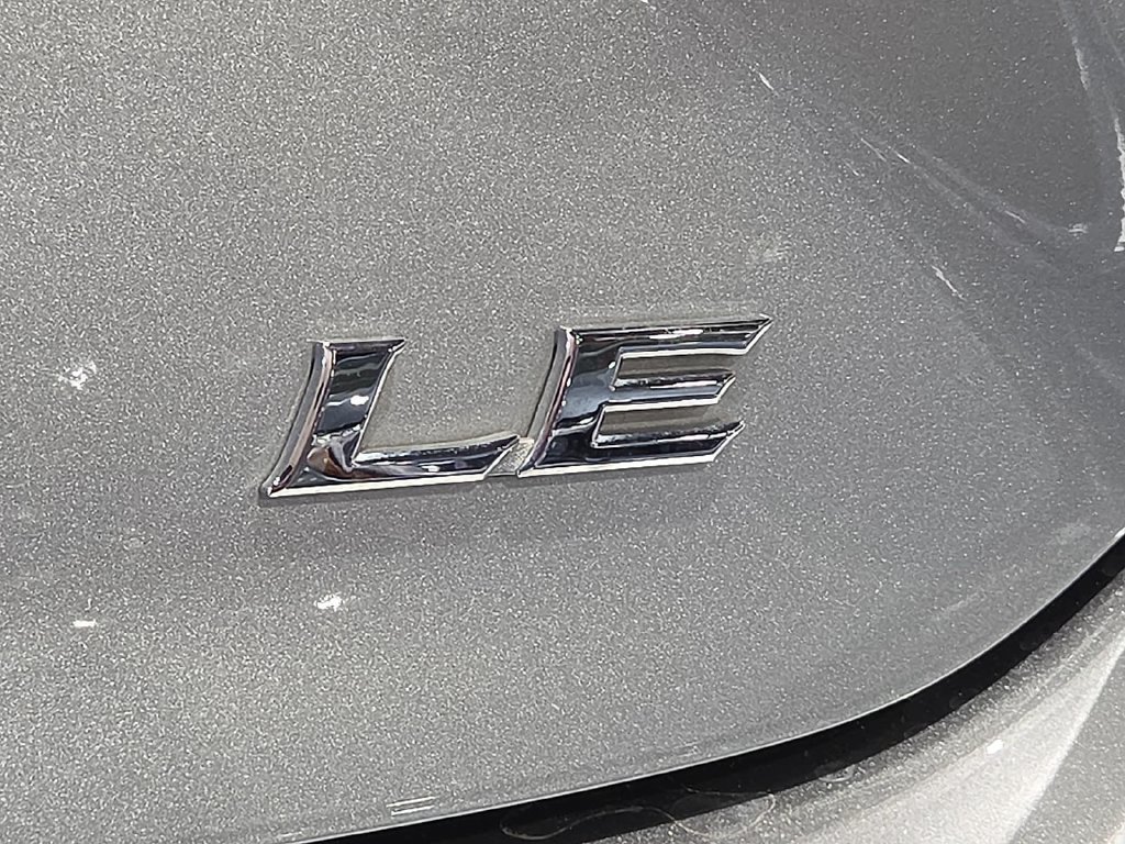 Used 2025 Toyota Camry LE FWD image 12