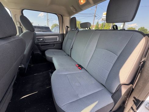 Used 2022 RAM 1500 Classic SLT AWD/4WD image 24