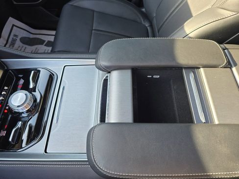 New 2025 Jeep Wagoneer Series II w/ Convenience Group I AWD/4WD image 28